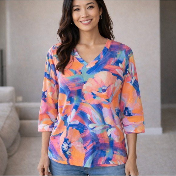 Soft Surroundings Tops - Soft Surroundings Floral Bright V-Neck 3/4 Sleeve Top XS